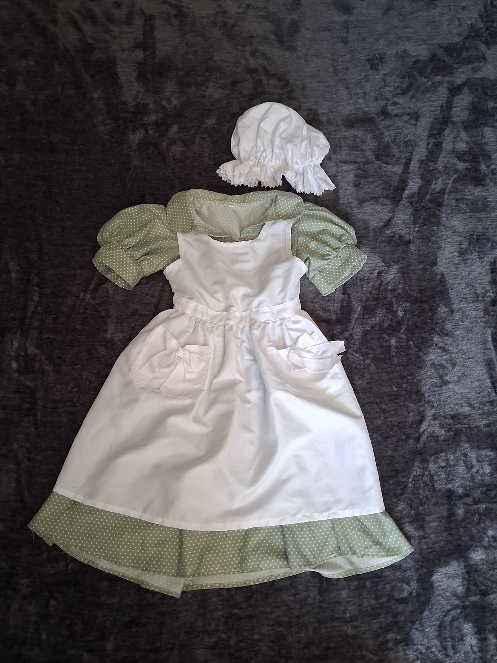 Green & White Polka Dot Praire Girl/Colonial Costume/Dress & Hat Size S (4-5)
